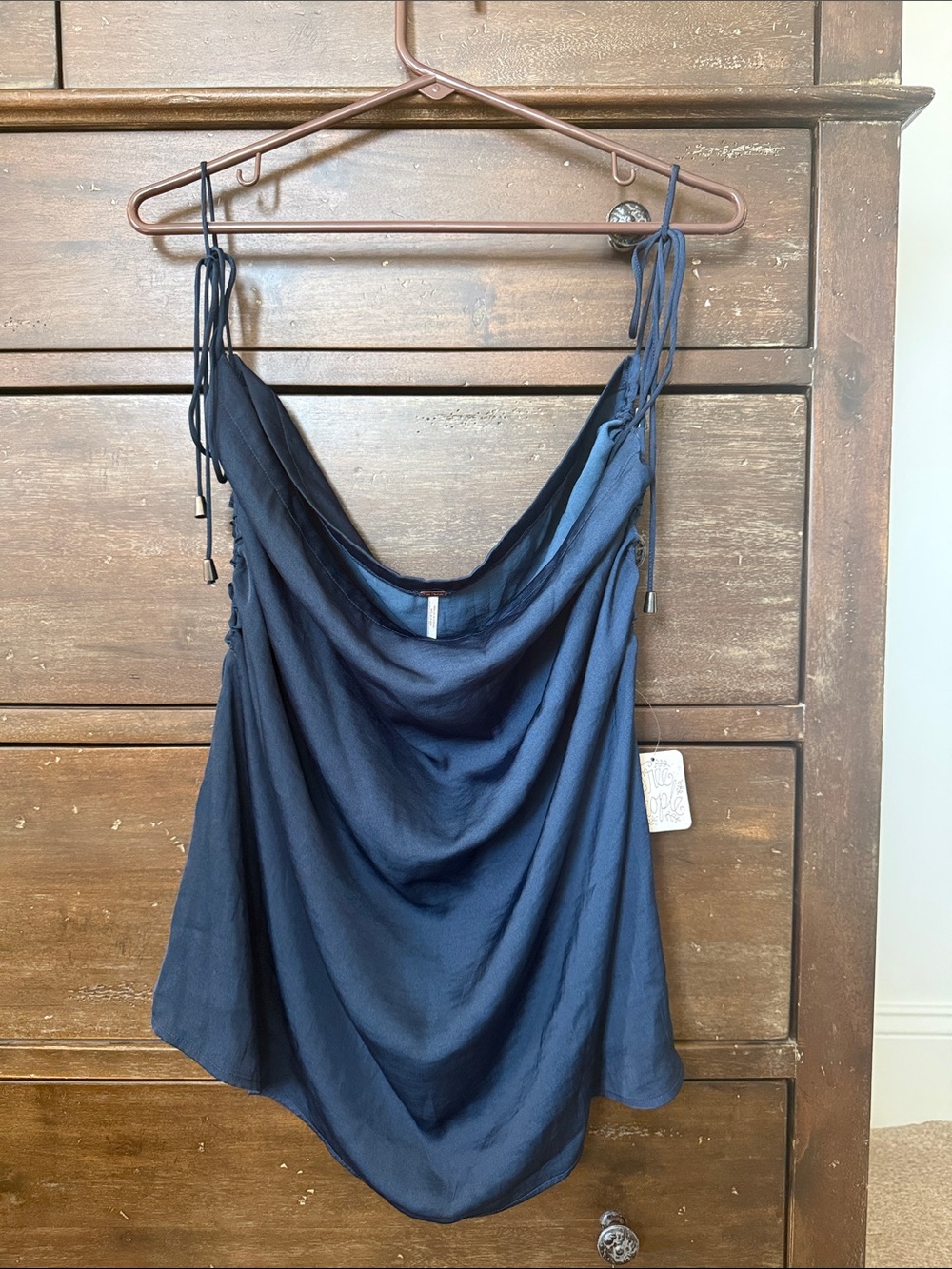 Free People Women’s Navy Blue Satin like Cowl Neck Camisole size L